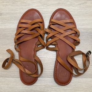 Gap Strappy Flat Sandals size 10 (EU 40)
